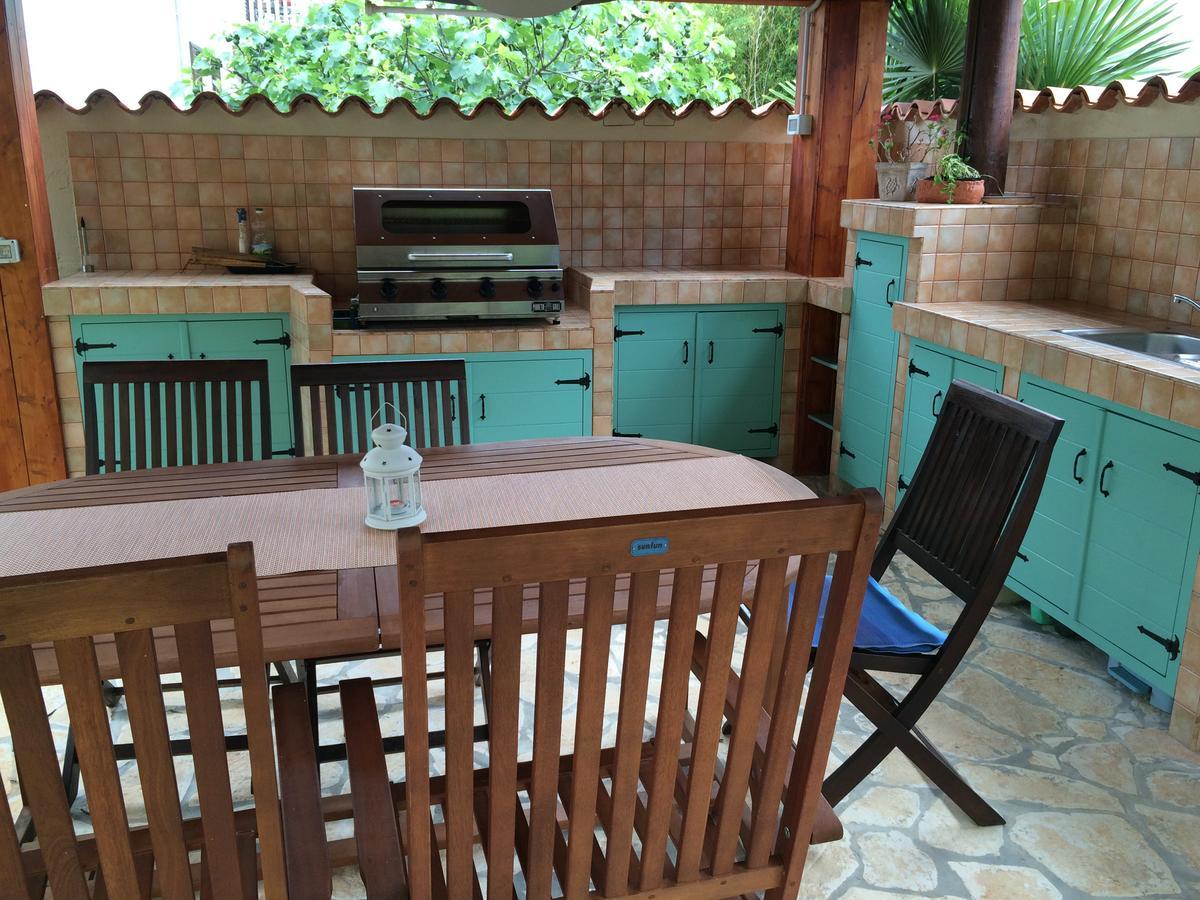 Apartmán Fabris With Pool And Location Near Sea *
