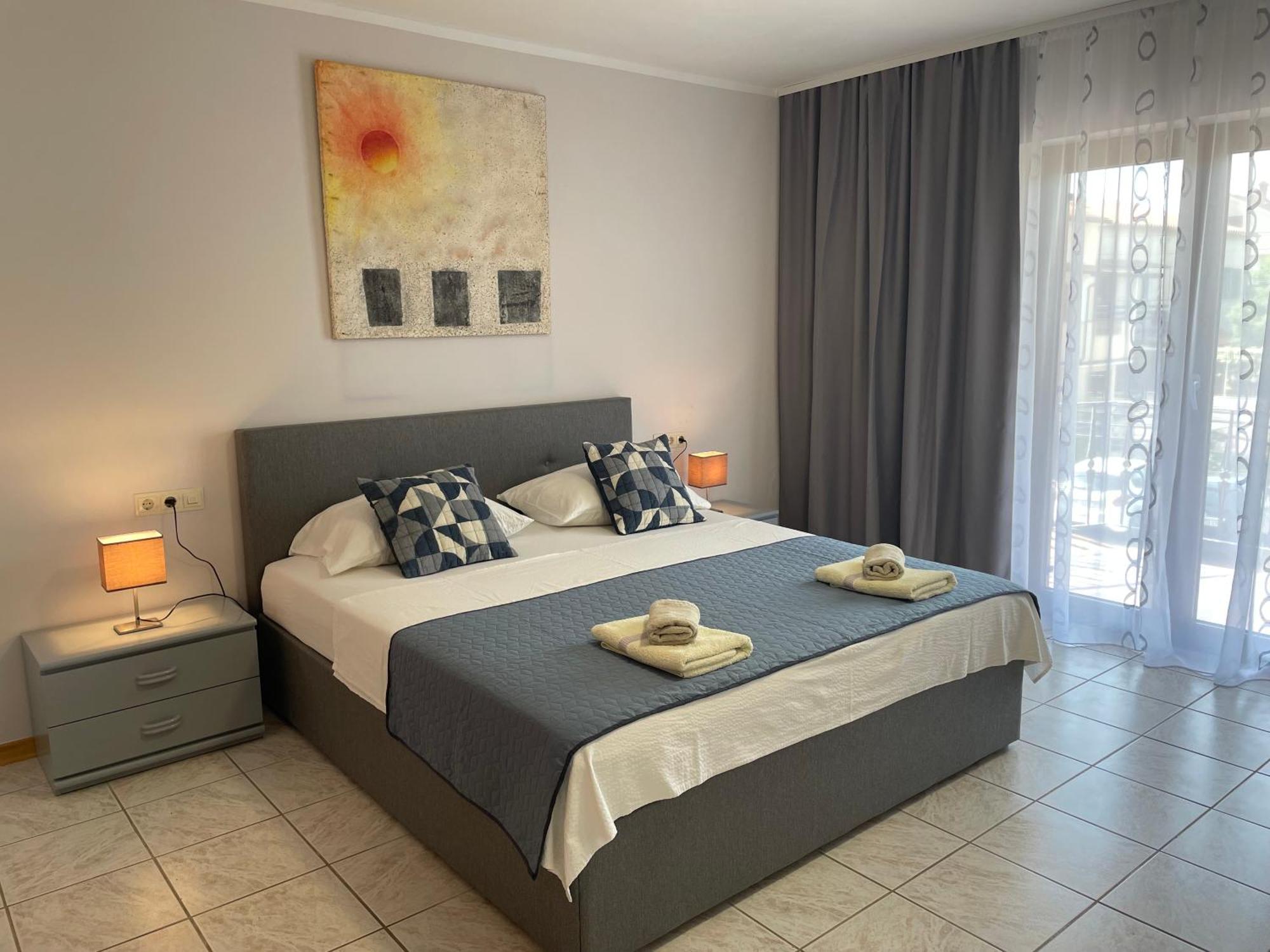 Apartment Fabris With Pool And Location Near Sea