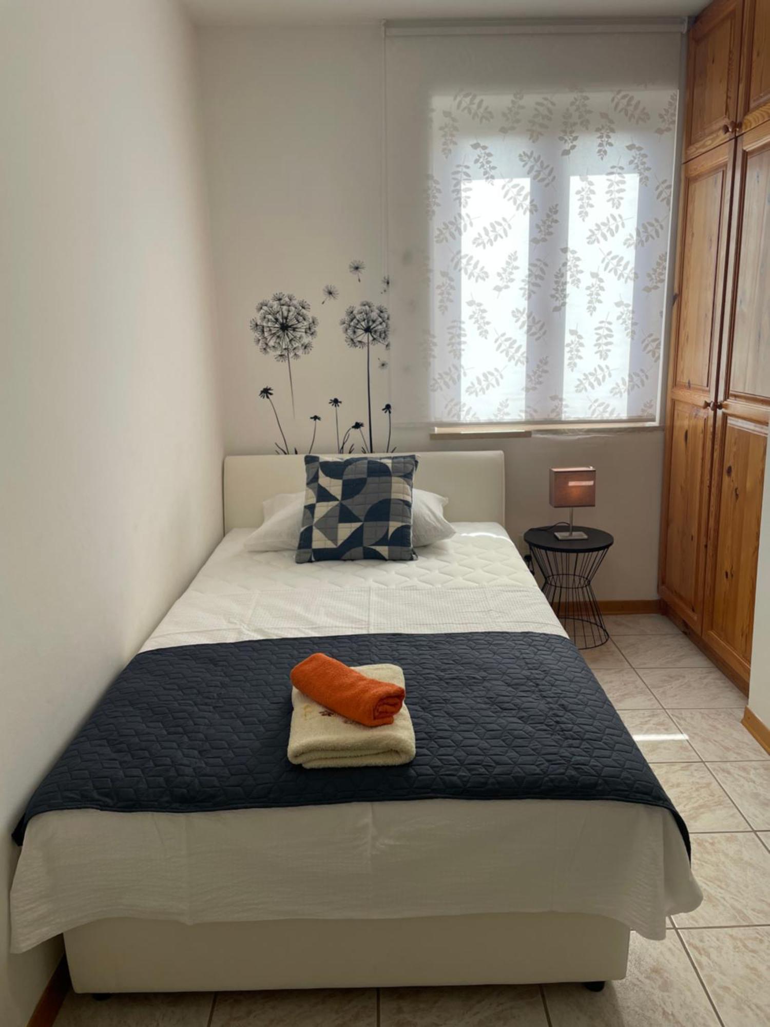Fabris With Pool And Location Near Sea *