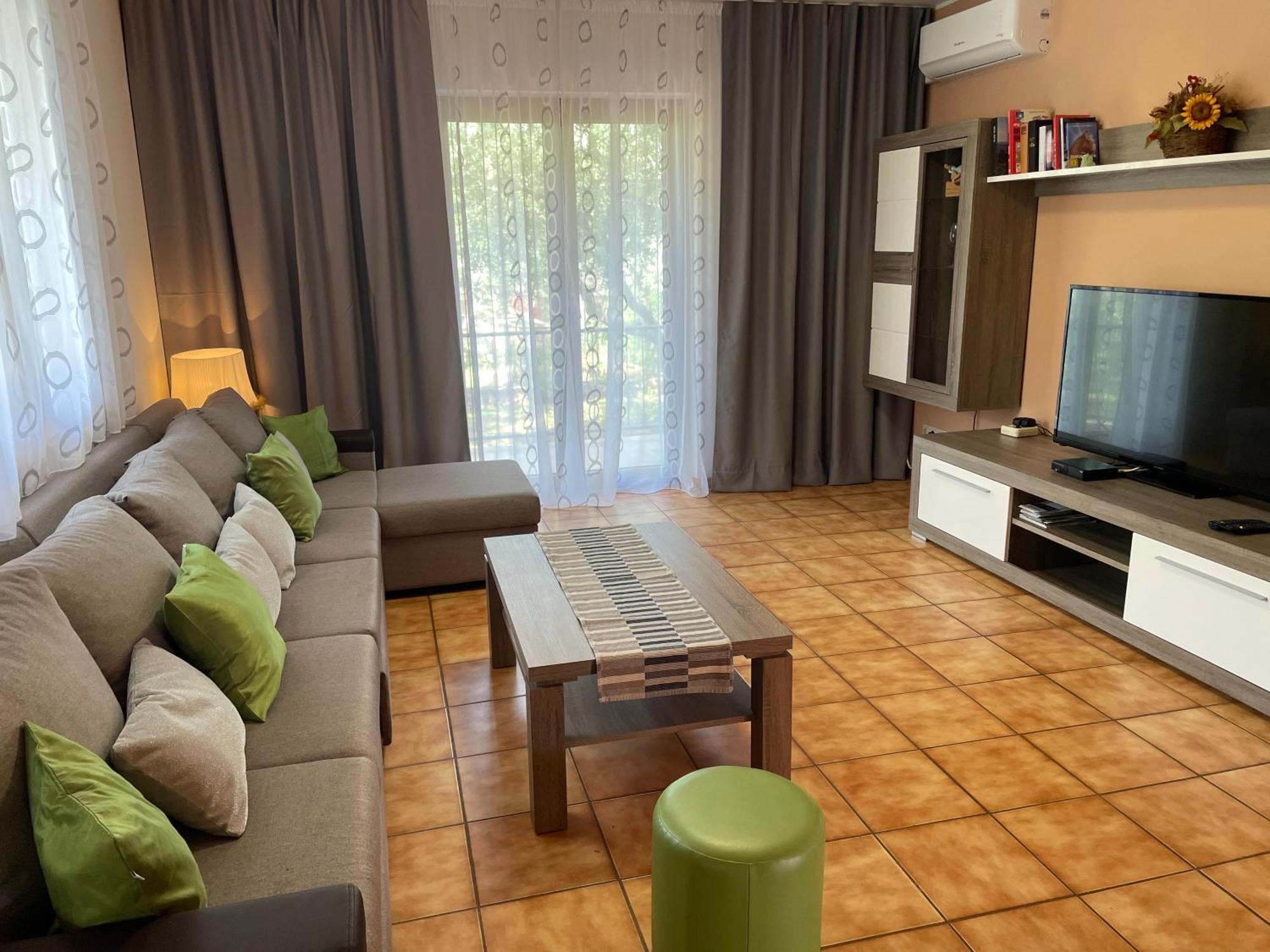 Fabris With Pool And Location Near Sea Apartment Novigrad Istria