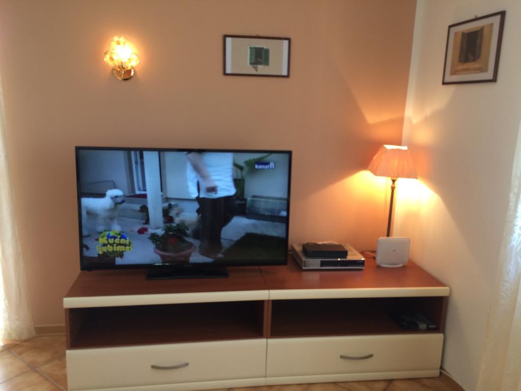 Fabris With Pool And Location Near Sea